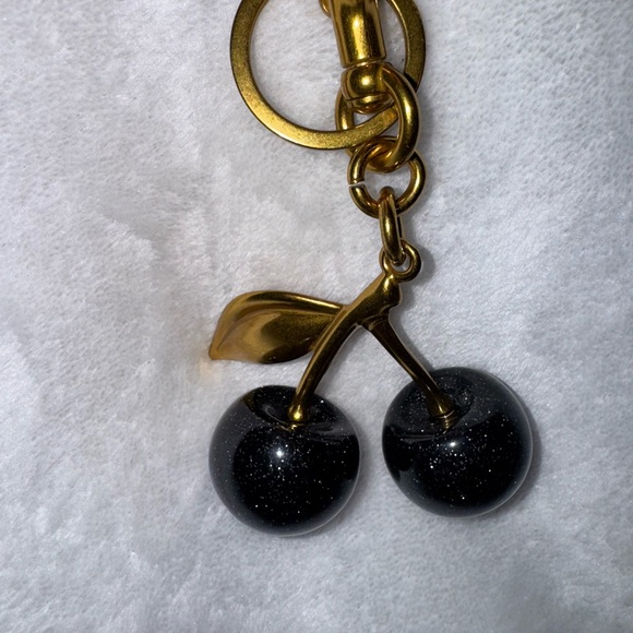 🍒Various Cherry Charms *Bag Not Included - Picture 10 of 15